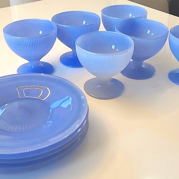 Cup bleu in glass..6 cup 5plates - Picture 1 of 5